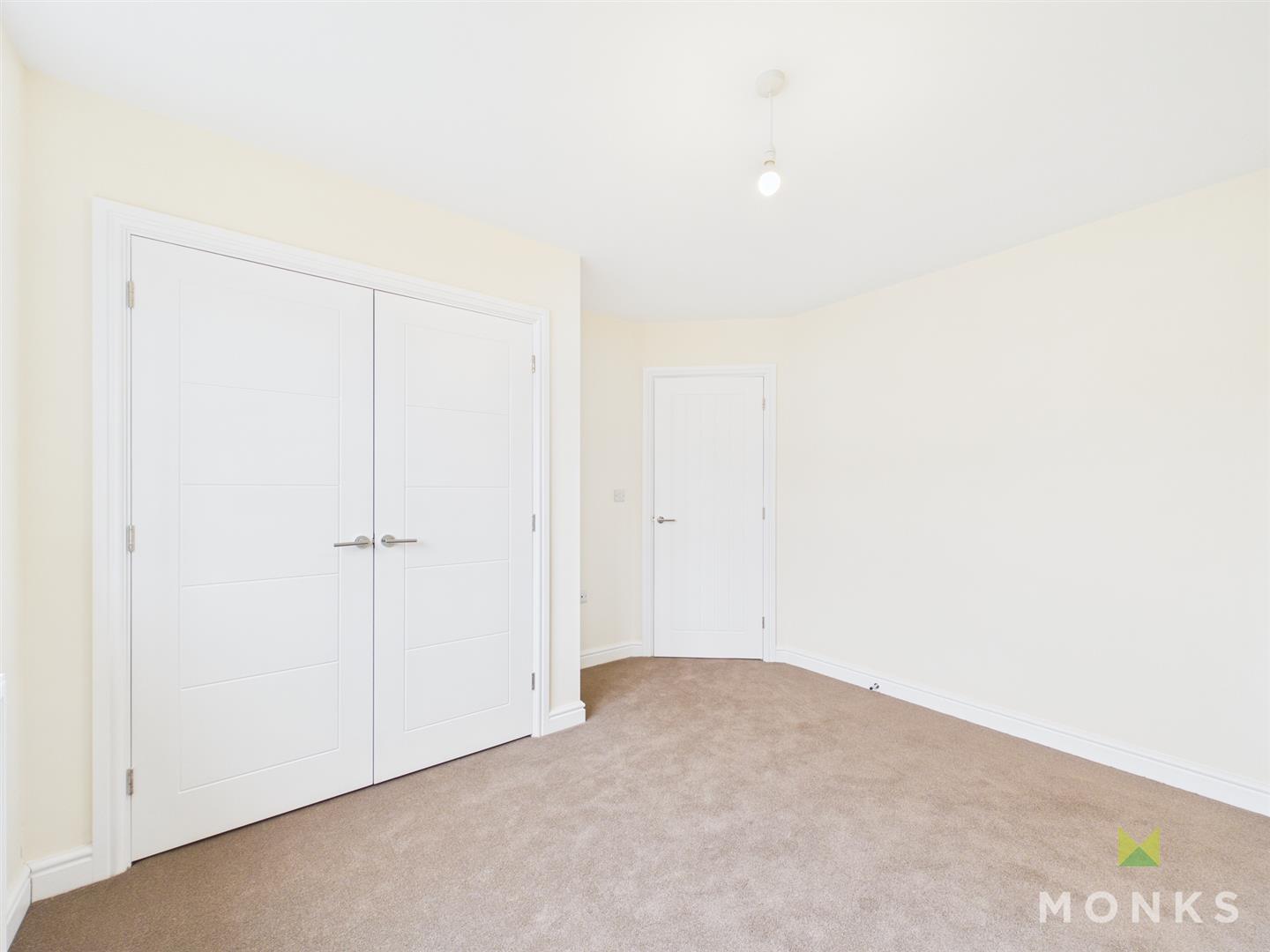 17 Queensway, Shrewsbury, SY4 1BD For Sale